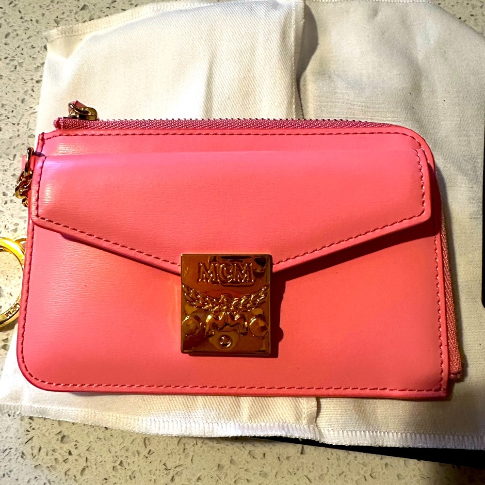 MCM Mini Patricia Zip